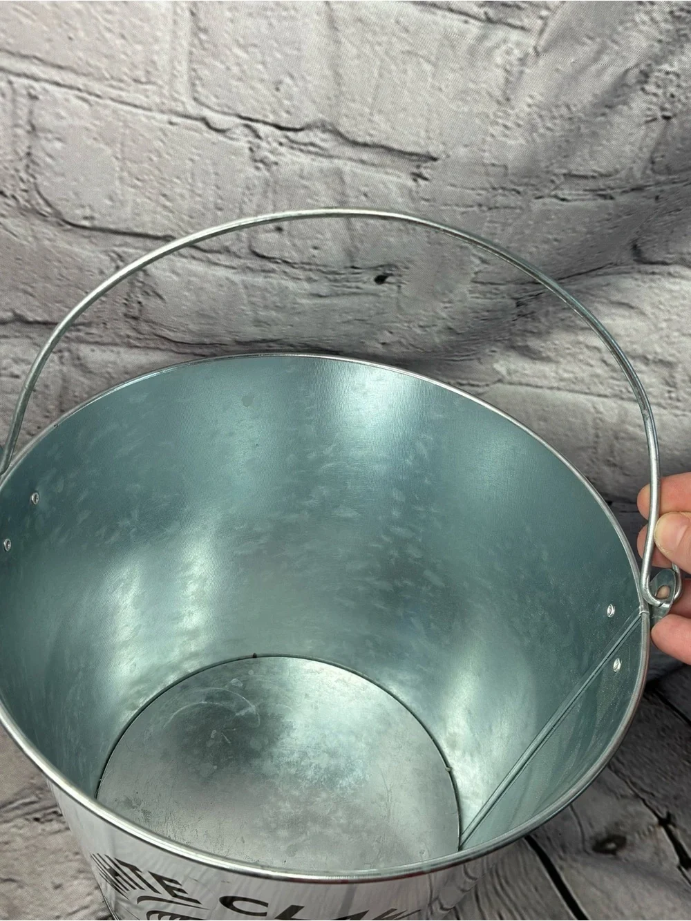 White Claw Hard Seltzer Can Metal Bucket Ice Pail Cold Drinks Bar Babe Cave GUC‎